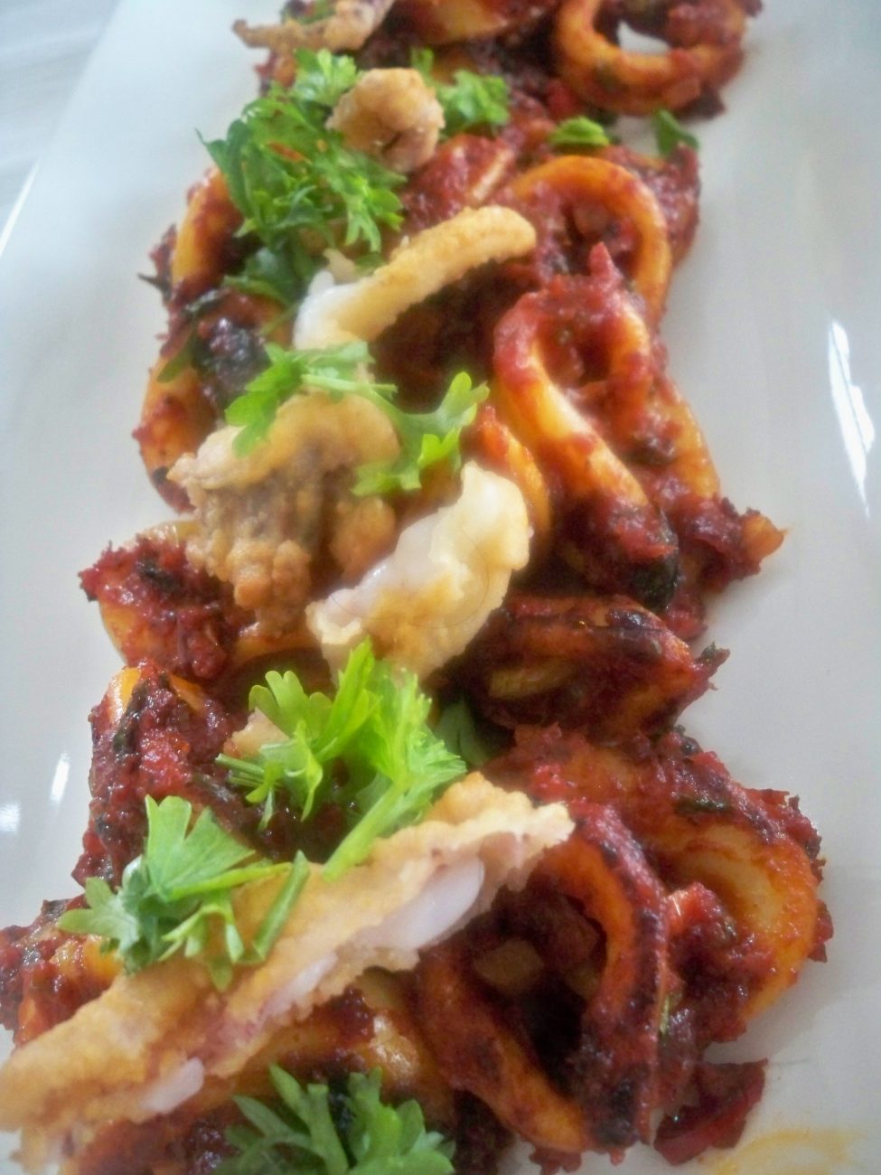 Squid in Spicy Tomato Sauce