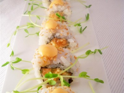 Spicy Inside out Salmon Roll (Custom)
