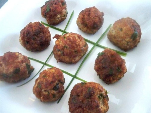 Asian meatballs with chinese five spice (Custom)